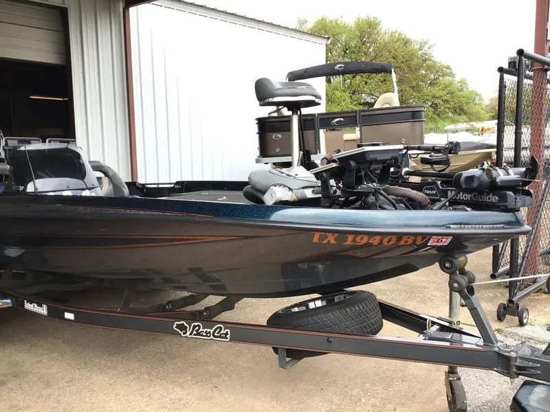 Slide: The Image of Bass Cat Cougar Advantage 2013 - 8