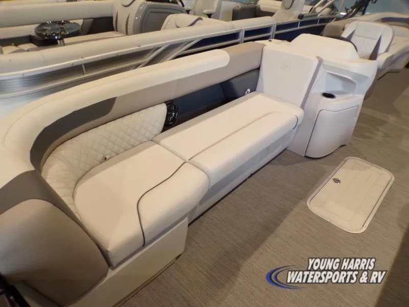 Slide: The Image of Godfrey Sw2486sb 2025 - 3