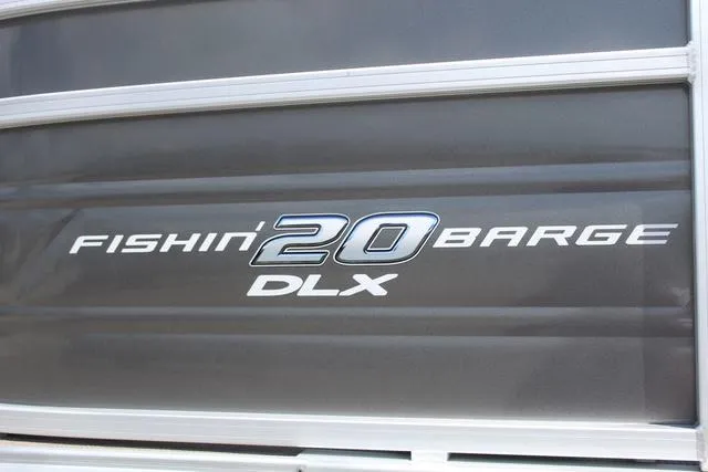 Slide: The Image of Sun Tracker Fishin' Barge 20 DLX 2025 - 9