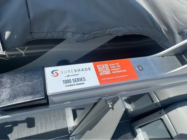 Slide: The Image of Godfrey Sweetwater 2286 SFL Tritoon - Yamaha 150 2025 - 12