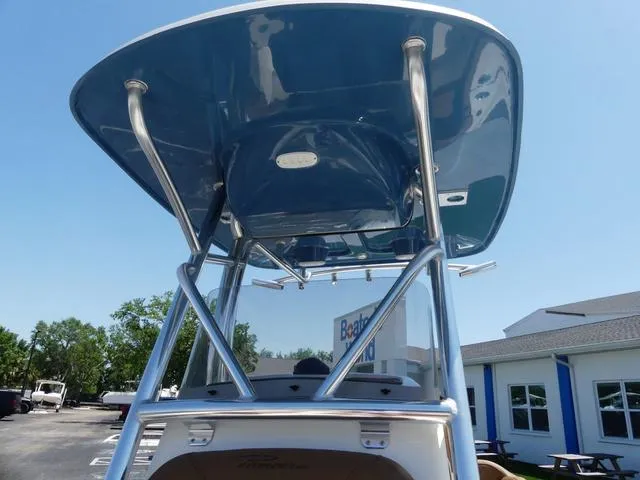 Slide: The Image of Pioneer 202 Islander 2025 - 15