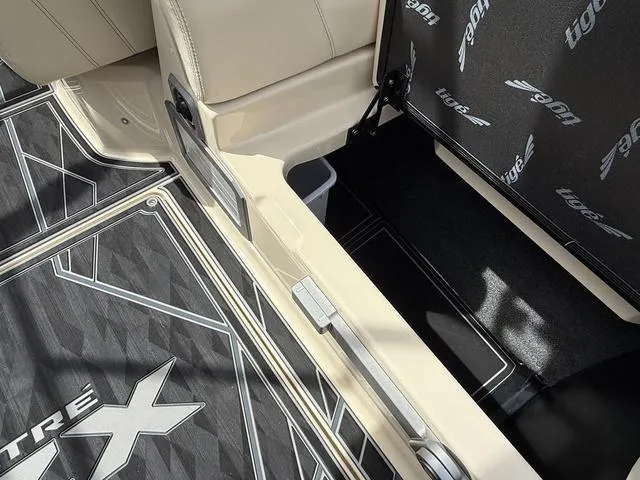 Slide: The Image of Tigé 23ZX 2025 - 19