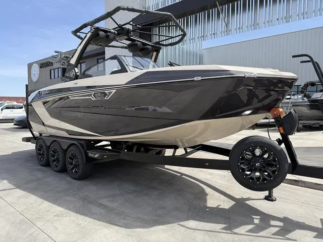 Slide: The Image of Tigé 23ZX 2025 - 2