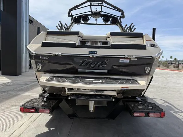 Slide: The Image of Tigé 23ZX 2025 - 7