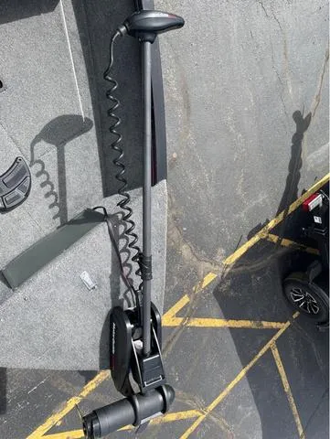 Slide: The Image of Trolling motor on a 2016 Lund 1650 Rebel XL Sport boat deck. - 21