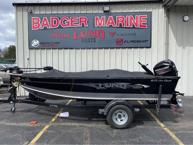 Slide: The Image of Top view of 2017 Lund 1675 Pro Guide fishing boat interior layout. - 1