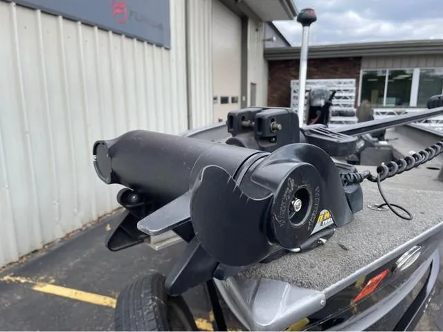 Slide: The Image of Label on Mercury Marine engine, model 60ELPT, 60 HP, for 2017 Lund 1675 Pro Guide. - 29