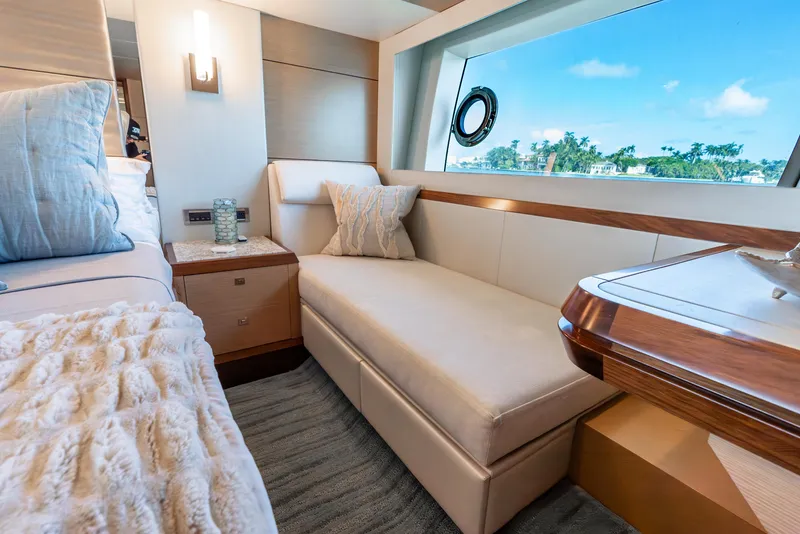 Slide: The Image of Ocean Alexander 70E Motoryacht 2021 - 50