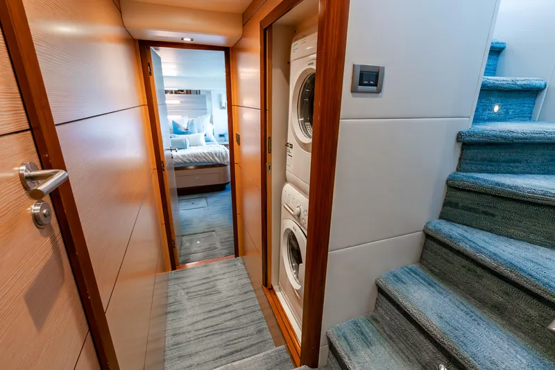 Slide: The Image of Ocean Alexander 70E Motoryacht 2021 - 60