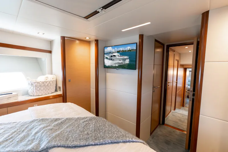 Slide: The Image of Ocean Alexander 70E Motoryacht 2021 - 64