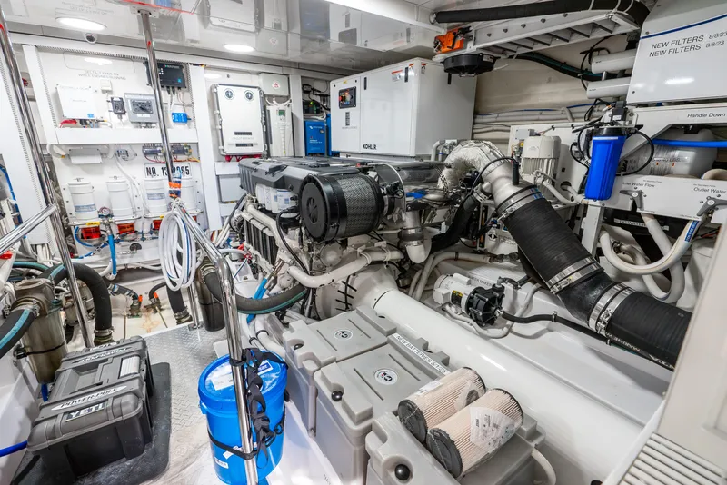 Slide: The Image of Ocean Alexander 70E Motoryacht 2021 - 74