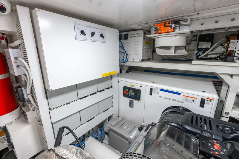 Slide: The Image of Ocean Alexander 70E Motoryacht 2021 - 81