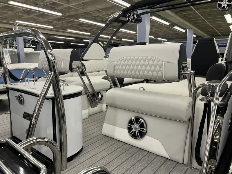 Slide: The Image of Avalon Excalibur LTD 2585 Quad Lounger 2025 - 4