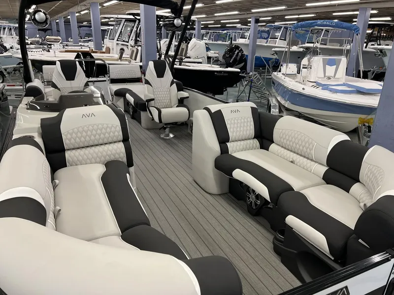 Slide: The Image of Avalon Excalibur LTD 2585 Quad Lounger 2025 - 6