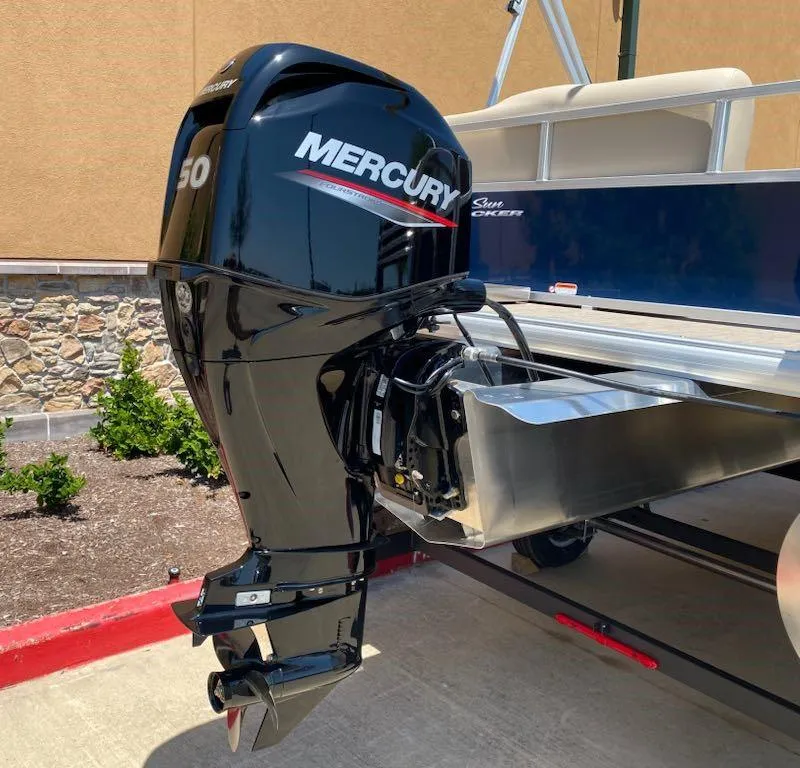 Slide: The Image of 2025 Sun Tracker Bass Buggy 16 XL Select with Mercury 50 outboard motor. - 6