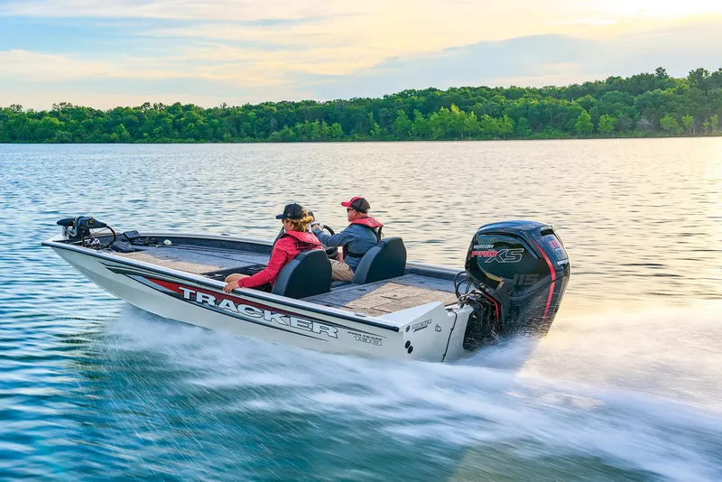 Slide: The Image of Tracker Pro Team 190 2025 - 69