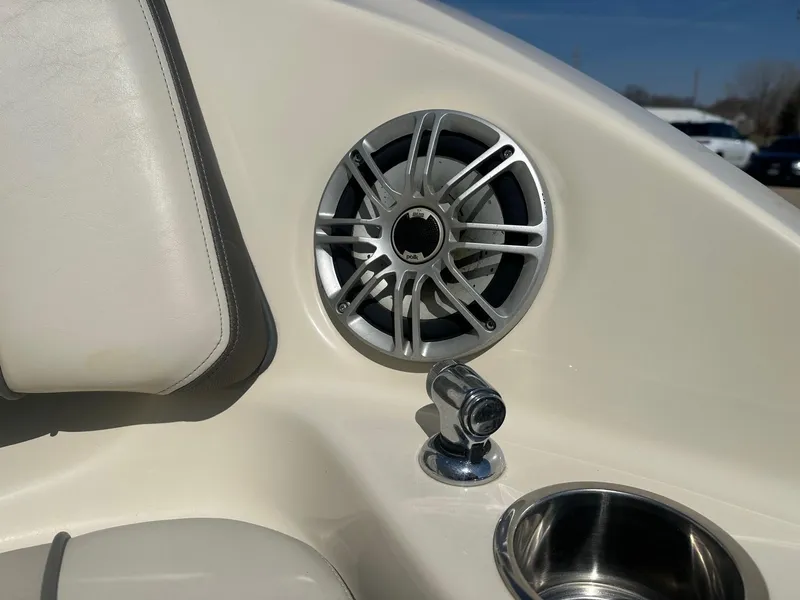 Slide: The Image of Yamaha 242 Limited S 2014 - 10