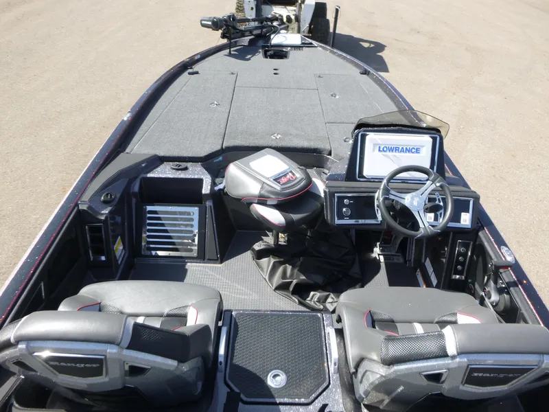 Slide: The Image of 2024 Ranger Z521R boat interior with advanced navigation system and comfortable seating. - 8