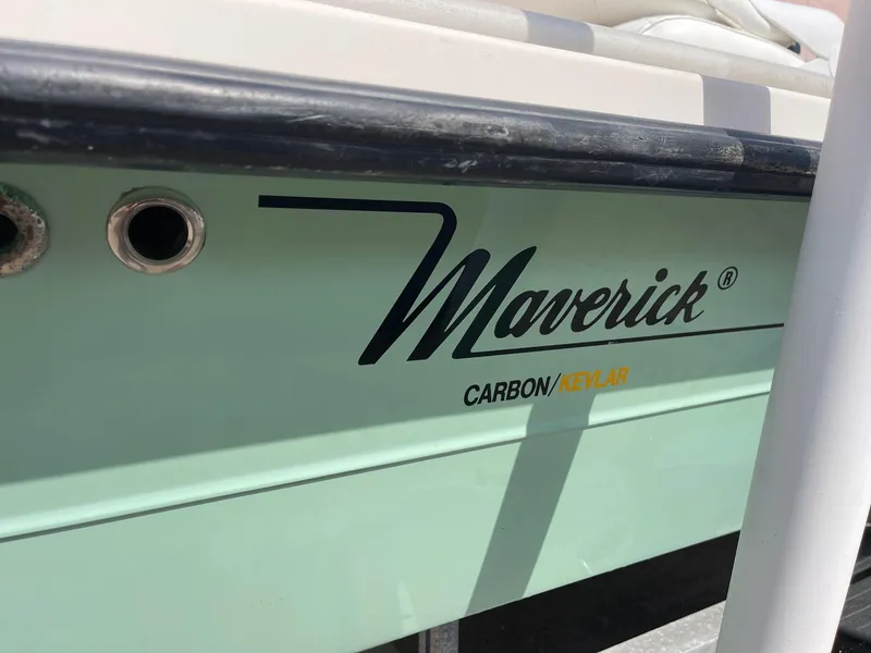 Slide: The Image of 2006 Maverick Mirage 17HPX-Tunnel boat with Carbon Kevlar branding. - 17