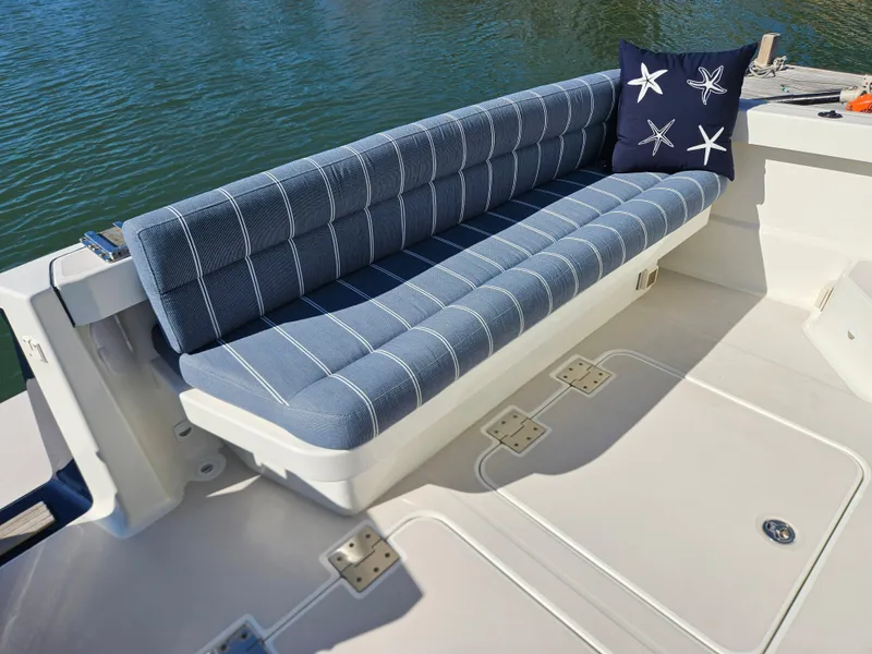 Slide: The Image of Back Cove 33 Express 2008 - 101