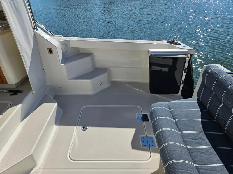 Slide: The Image of Back Cove 33 Express 2008 - 102