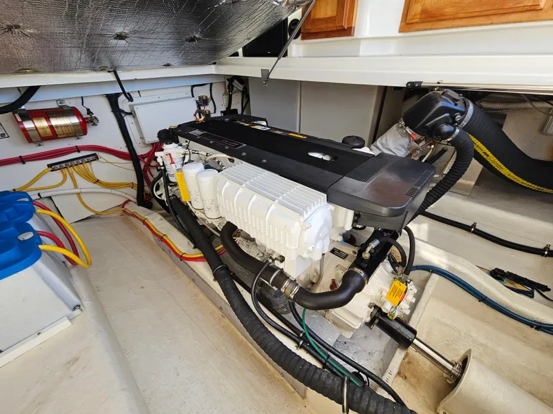 Slide: The Image of Back Cove 33 Express 2008 - 64