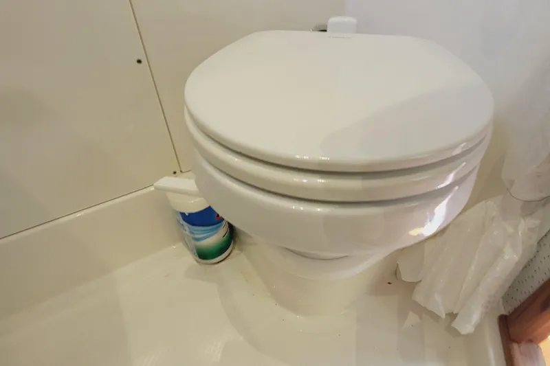 Slide: The Image of Tiara 38 LS 2021 - 61