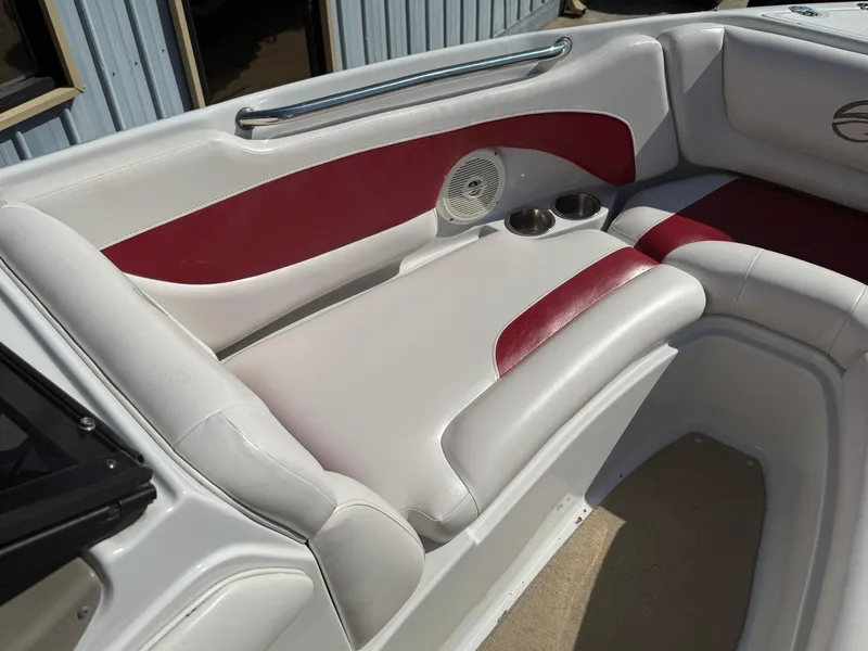Slide: The Image of Crownline Boats 215SS 2012 - 10