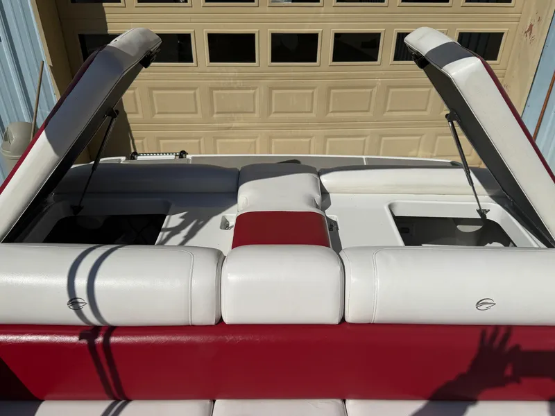 Slide: The Image of Crownline Boats 215SS 2012 - 12