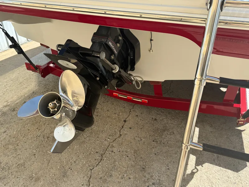 Slide: The Image of Crownline Boats 215SS 2012 - 3