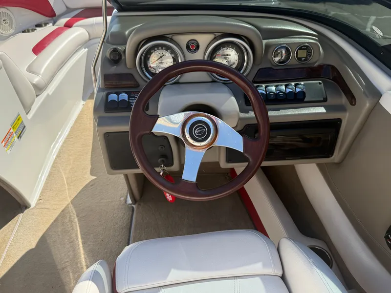 Slide: The Image of Crownline Boats 215SS 2012 - 6