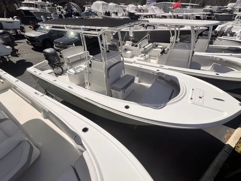 Slide: The Image of Parker Marine 21SE Center Console 2024 - 2