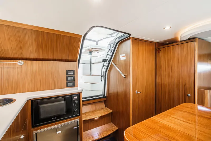 Slide: The Image of Tiara 3100 Coronet 2018 - 54