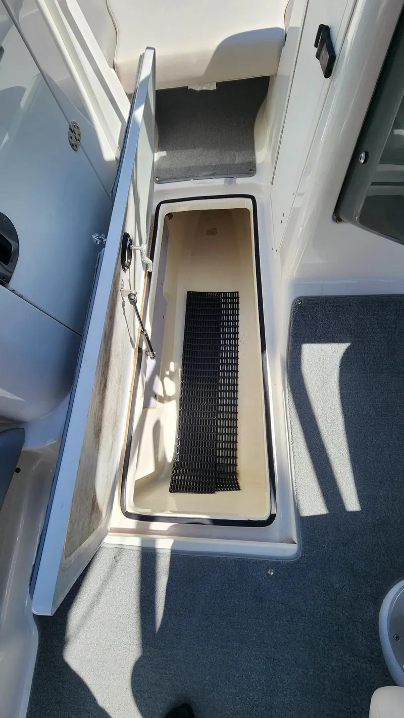 Slide: The Image of Yamaha AR240 HO 2010 - 11