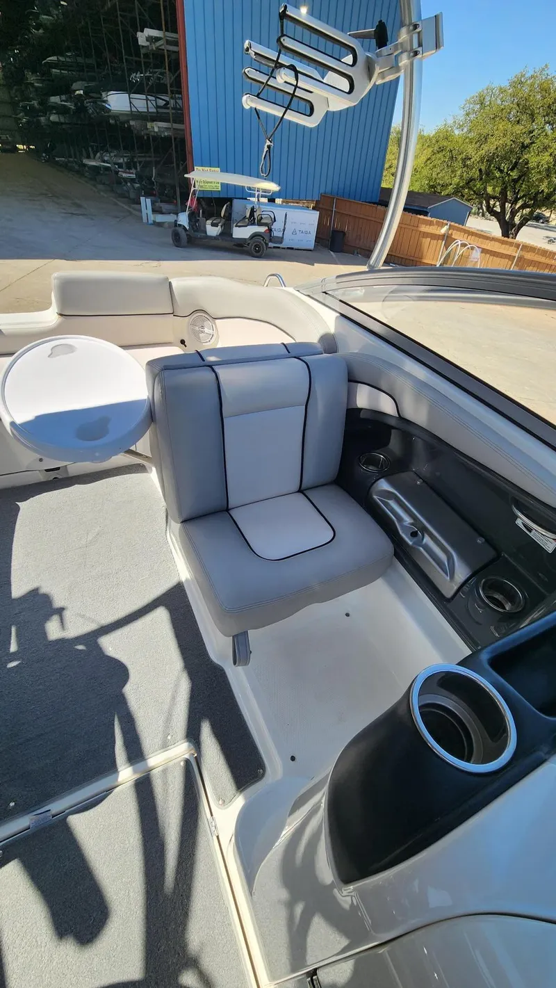 Slide: The Image of Yamaha AR240 HO 2010 - 17