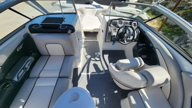 Slide: The Image of Yamaha AR240 HO 2010 - 19