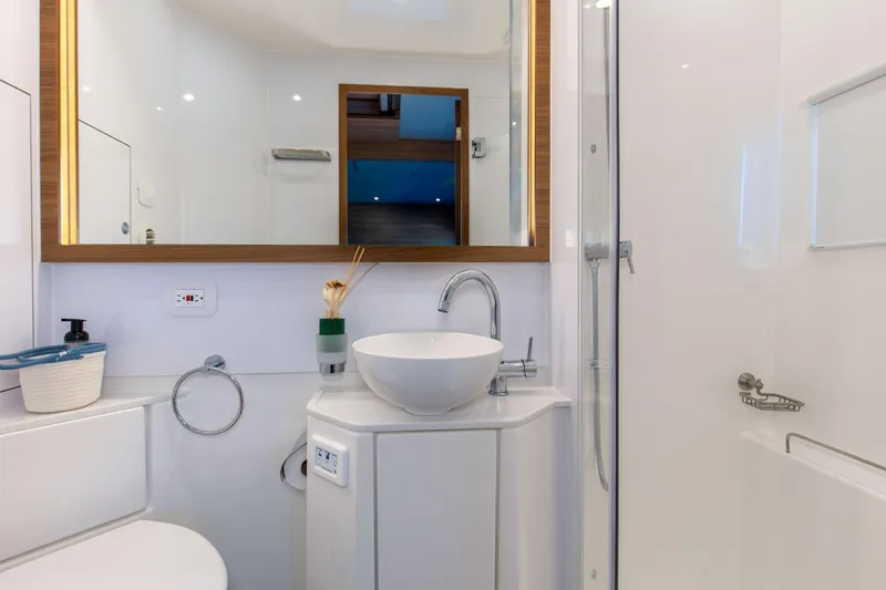 Slide: The Image of Aquila 54 Yacht 2022 - 51