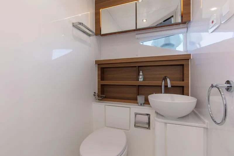 Slide: The Image of Aquila 54 Yacht 2022 - 54