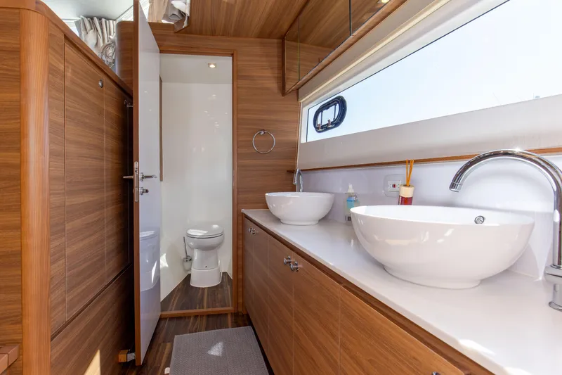 Slide: The Image of Aquila 54 Yacht 2022 - 61