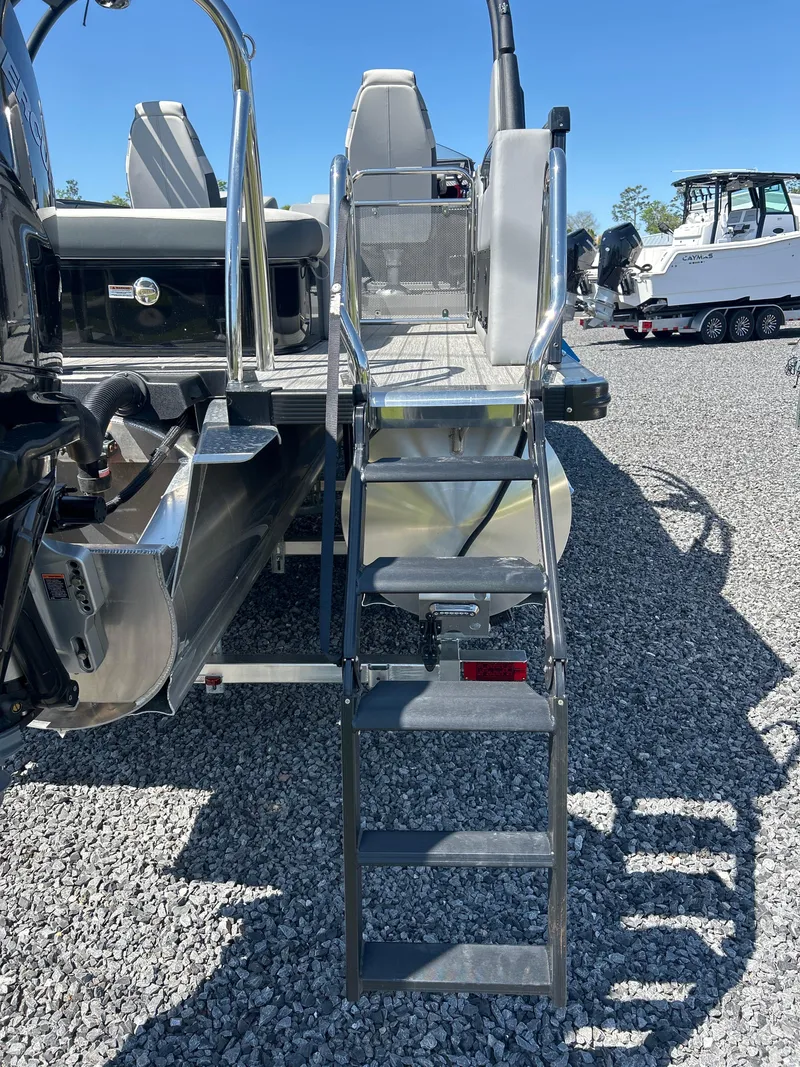 Slide: The Image of Tahoe CAS VRBA25T 2025 - 13