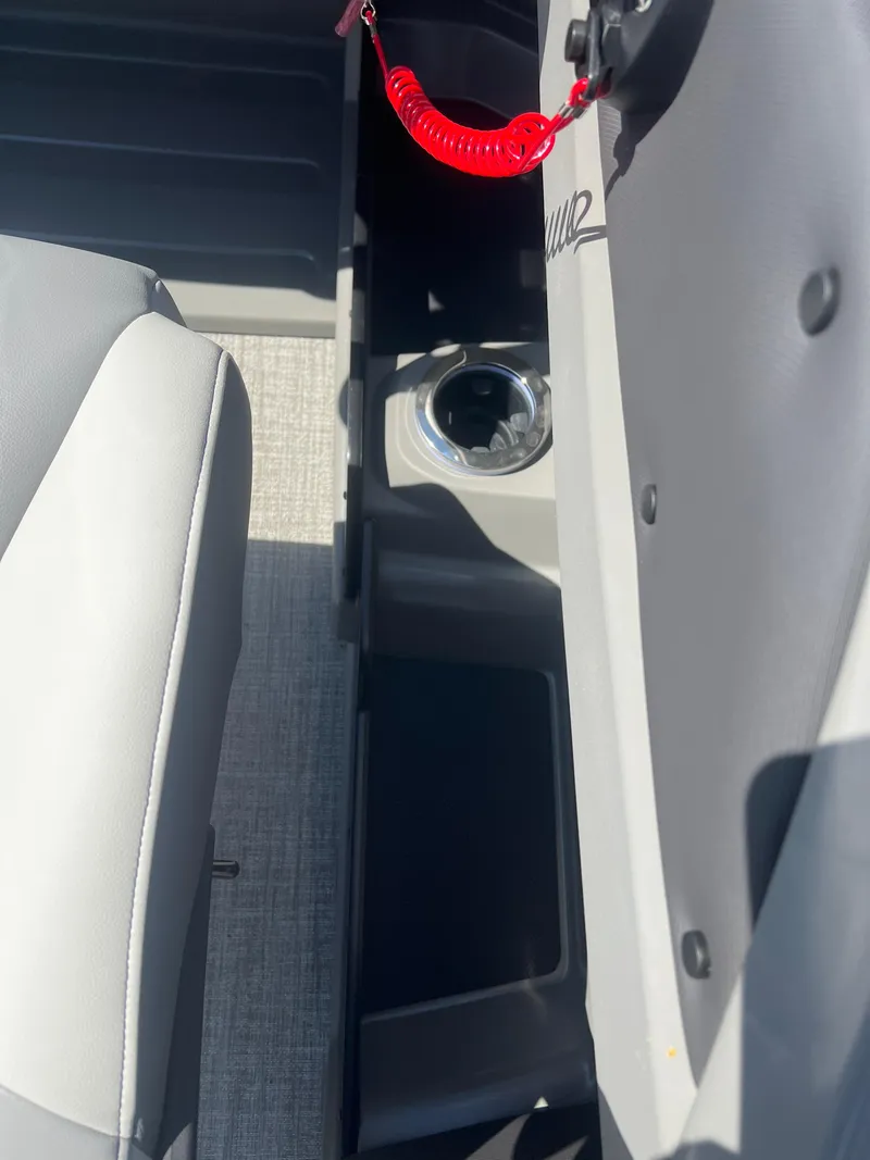 Slide: The Image of Tahoe LTZ VRB25T 2025 - 14