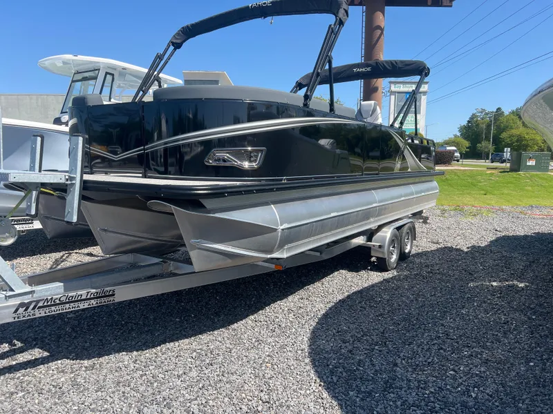 Slide: The Image of Tahoe LTZ VRB25T 2025 - 3