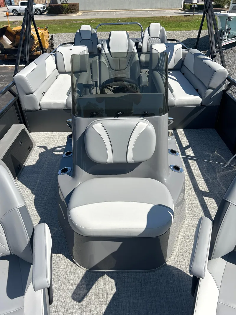 Slide: The Image of Tahoe SPT85 CC23T 2025 - 8