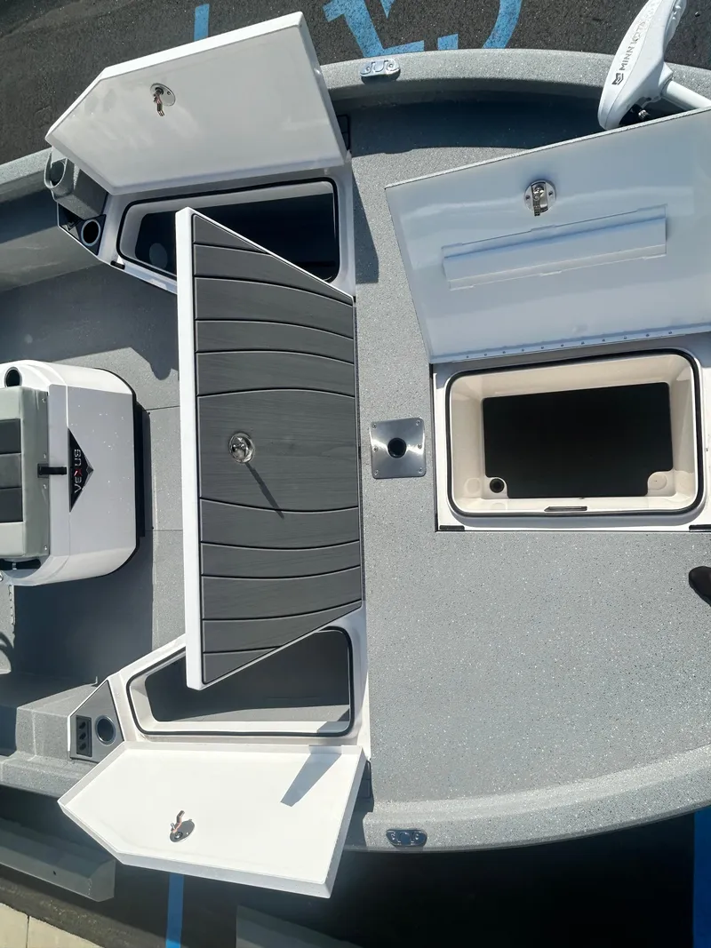 Slide: The Image of Vexus ACX2210 2025 - 24