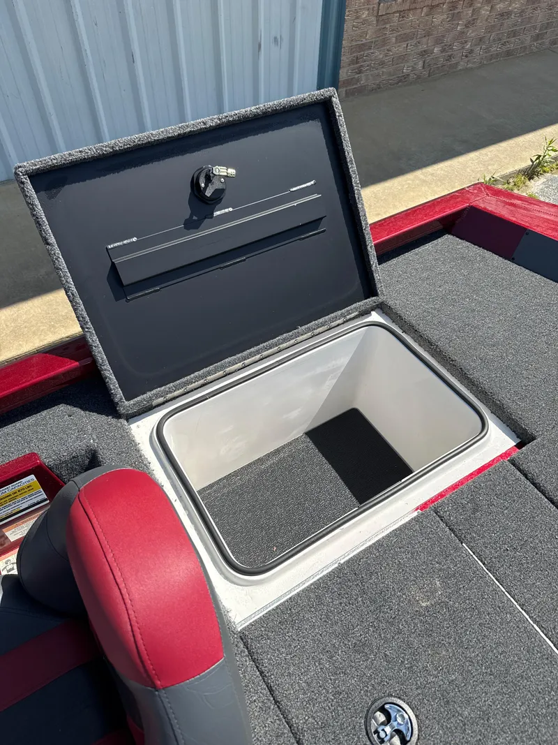 Slide: The Image of Vexus AVX1980 2025 - 31