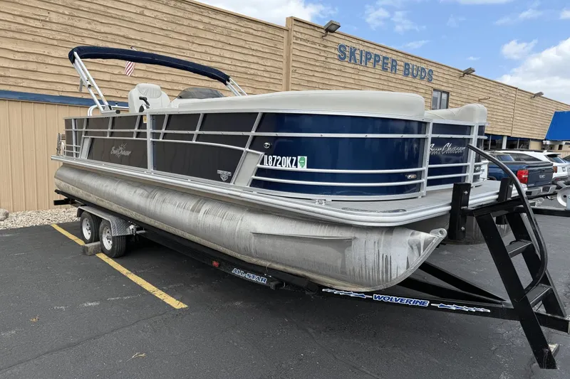 Slide: The Image of SunChaser Geneva 22SB 2020 - 2