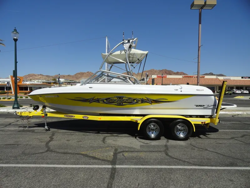 Slide: The Image of Tigé 22V 2005 - 1