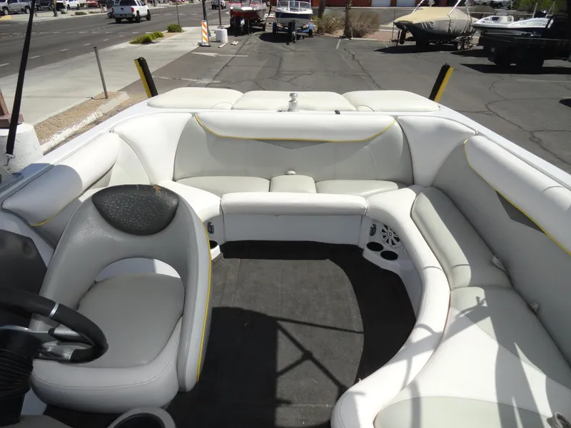 Slide: The Image of Tigé 22V 2005 - 17