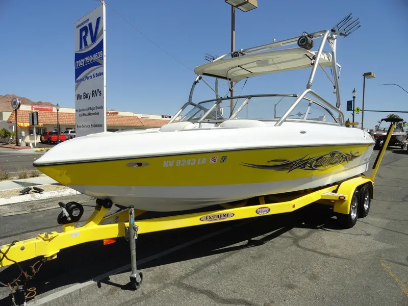 Slide: The Image of Tigé 22V 2005 - 2