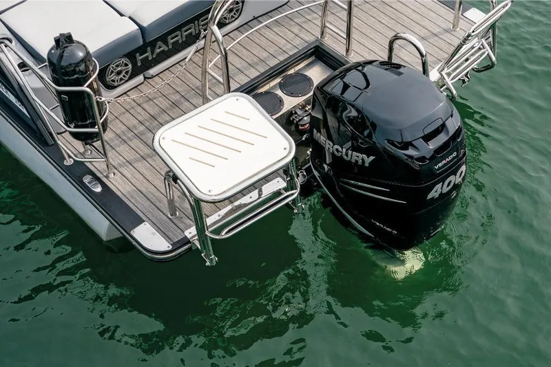 Slide: The Image of 2022-Harris-Grand-Mariner-250-MarineMax - 29